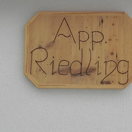 Riedling Apartment *